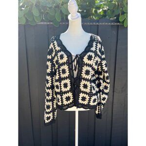 NWT womens hiigh-end boutique boho crochet long sleeve front tie cardigan MEDIUM